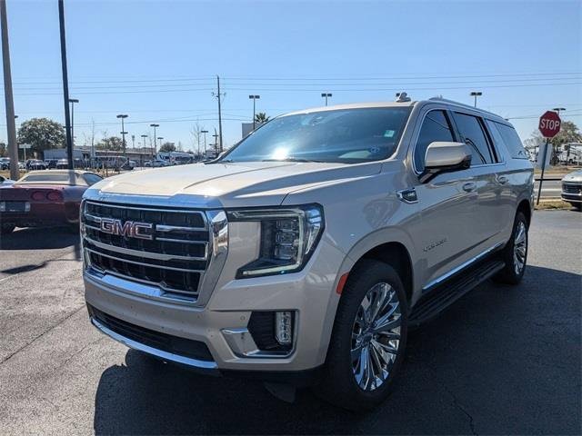 Used 2021 GMC Yukon XL SLT w/ SLT Luxury Plus Package image 8