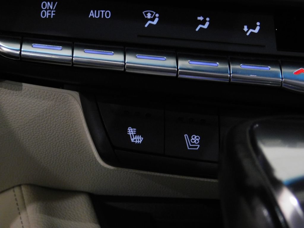 Used 2022 Cadillac CT4 Premium Luxury AWD/4WD image 45