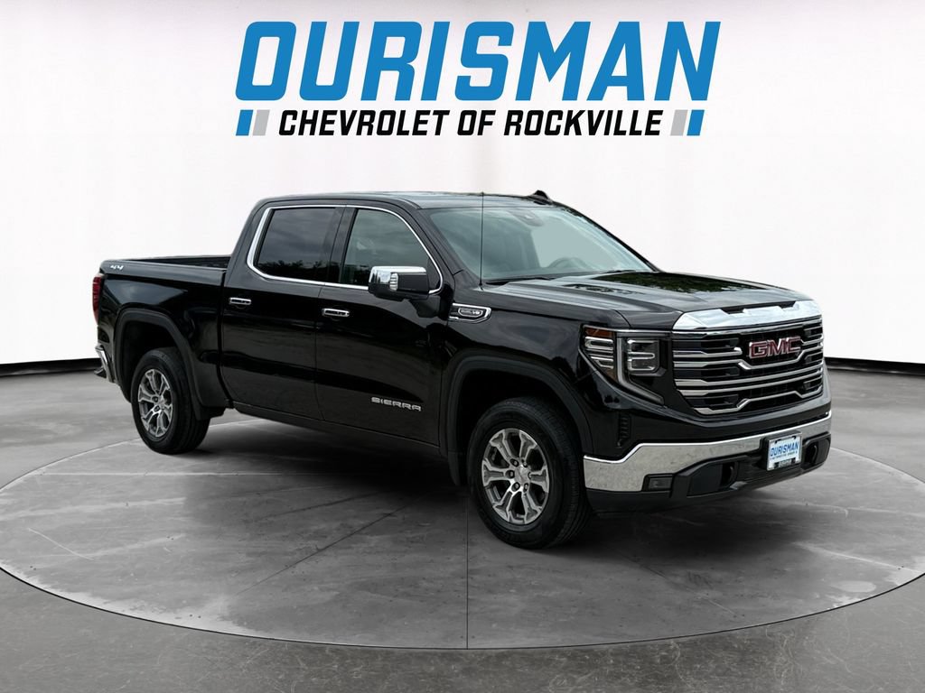 Used 2024 GMC Sierra 1500 SLT AWD/4WD image 1