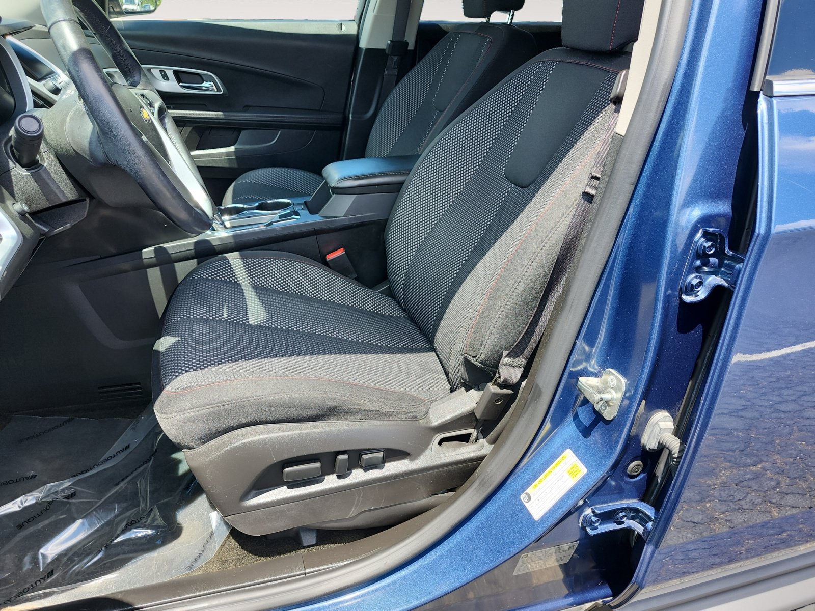 Used 2017 Chevrolet Equinox LT w/ Convenience Package FWD image 10