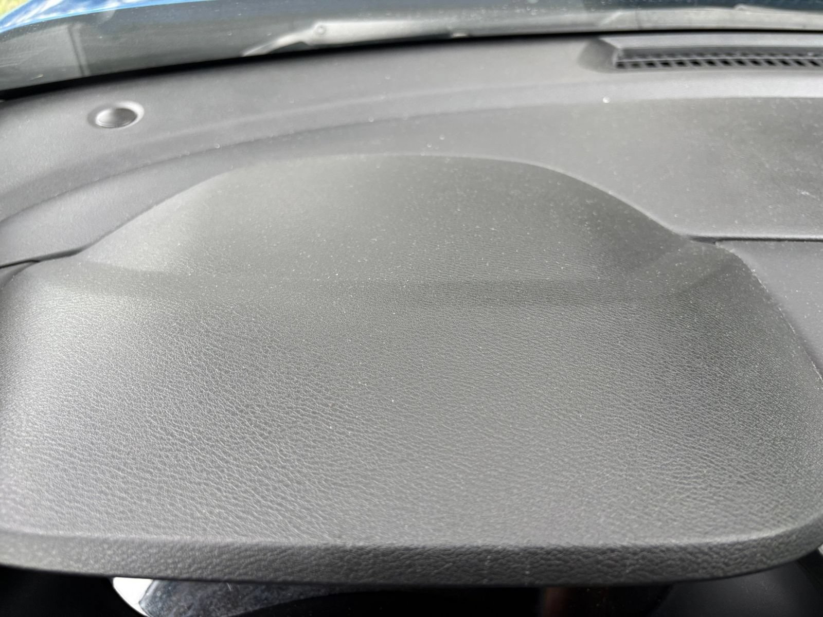 Used 2025 Nissan Sentra SV FWD image 34
