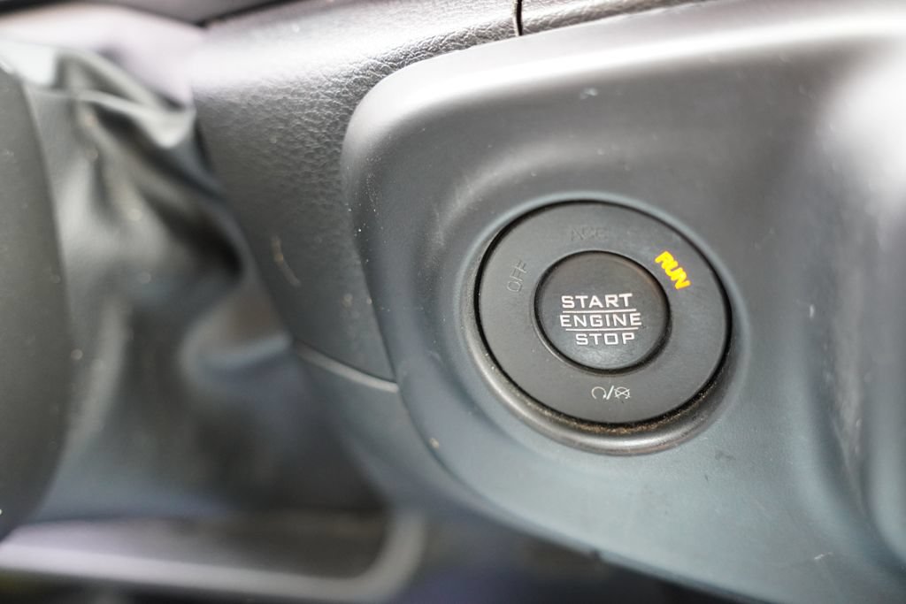 Used 2022 Jeep Wrangler Unlimited Rubicon AWD/4WD image 31
