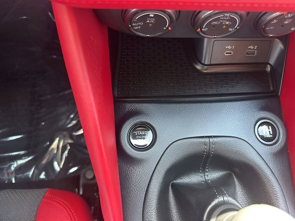 Used 2024 Nissan Z Performance w/ Floor Mat Package image 19