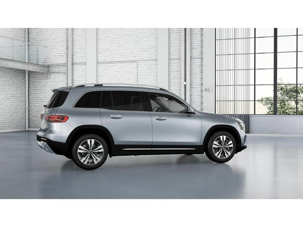 Used 2026 Mercedes-Benz GLB 250 4MATIC image 18
