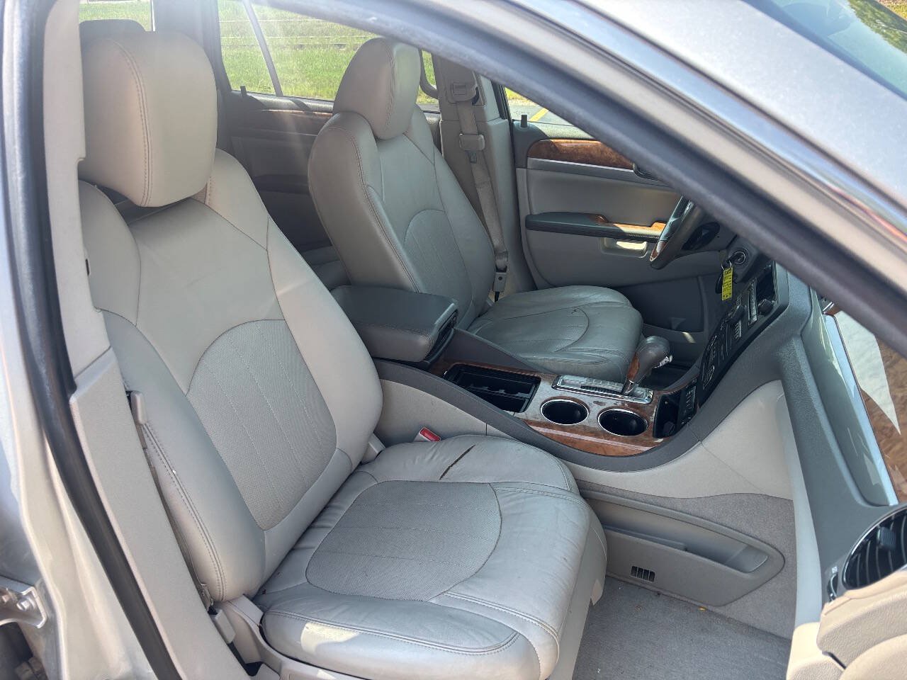 Used 2012 Buick Enclave Leather FWD image 17