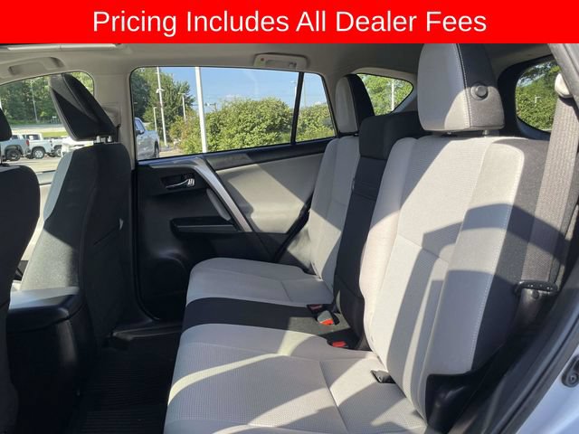 Used 2017 Toyota RAV4 XLE AWD/4WD image 17
