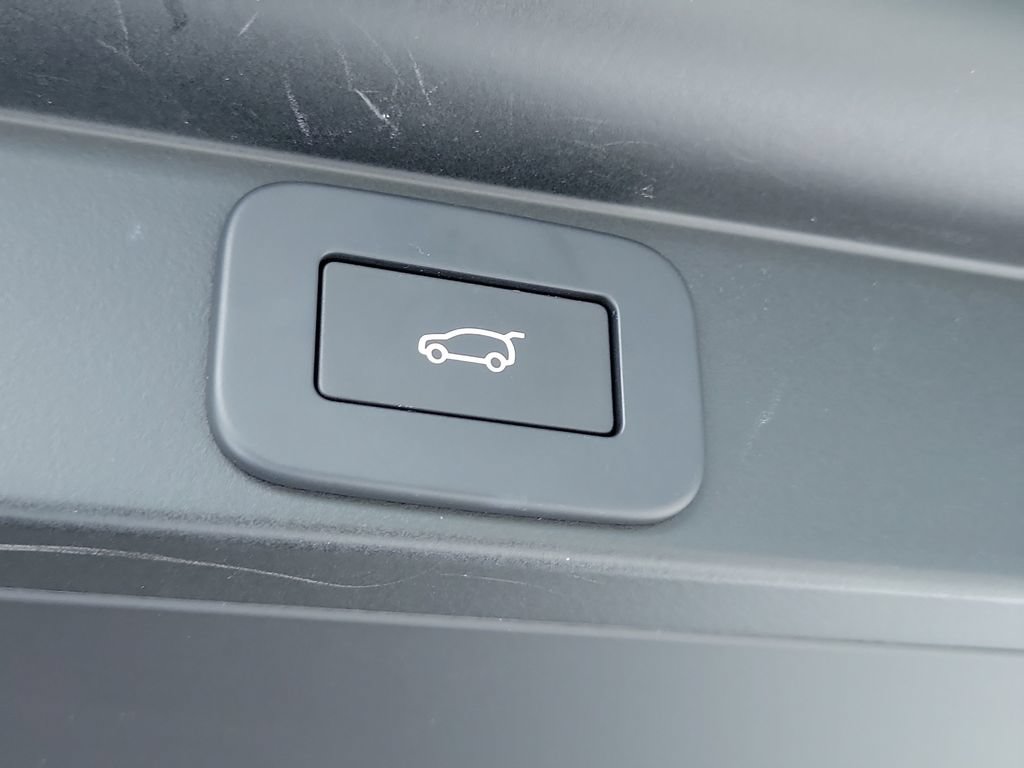 Used 2025 Land Rover Range Rover SE AWD/4WD image 12