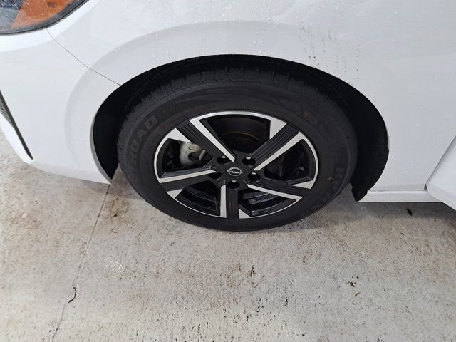Used 2024 Nissan Sentra SV FWD image 26