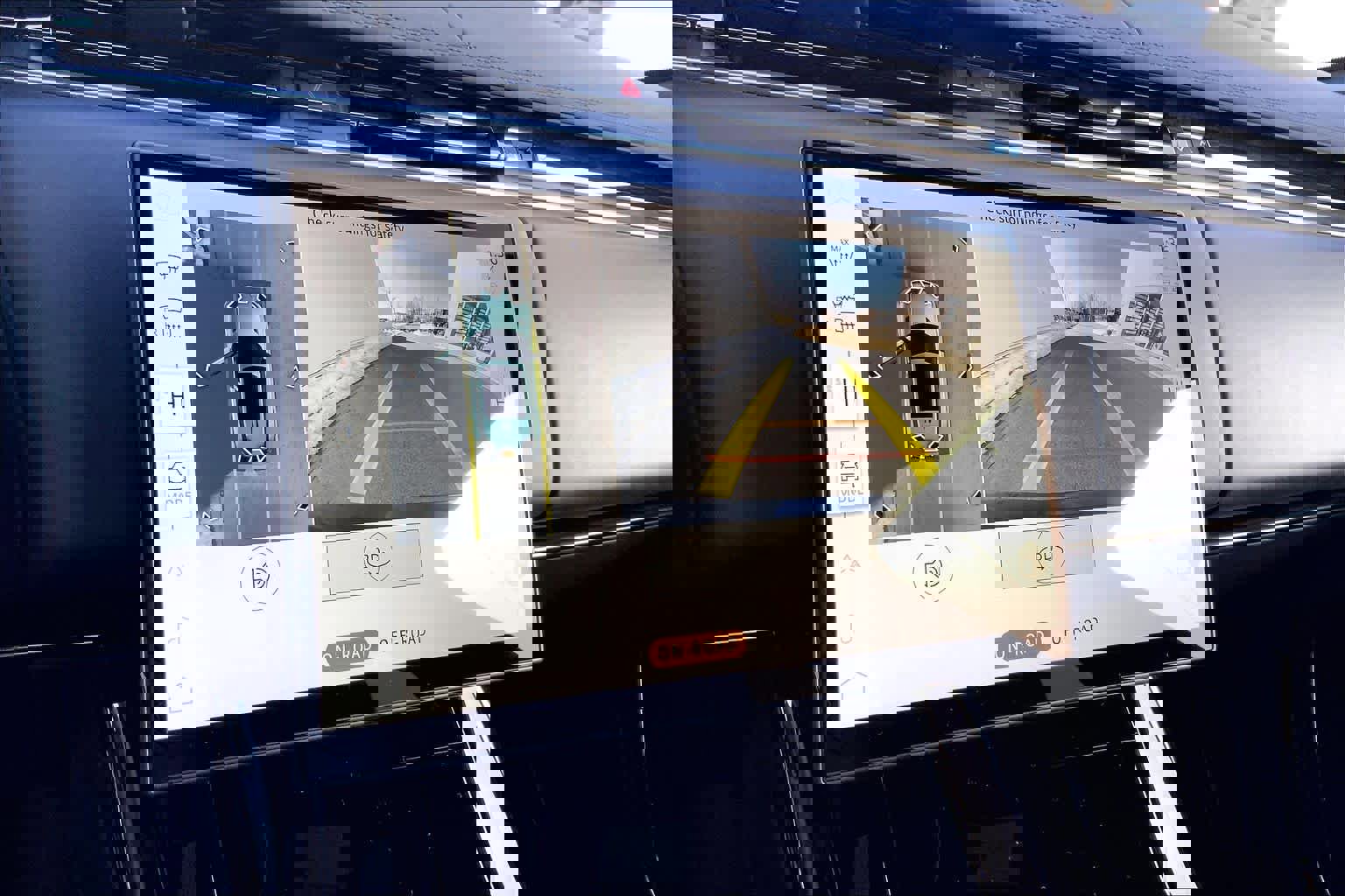 Used 2025 Land Rover Range Rover Sport SE image 27