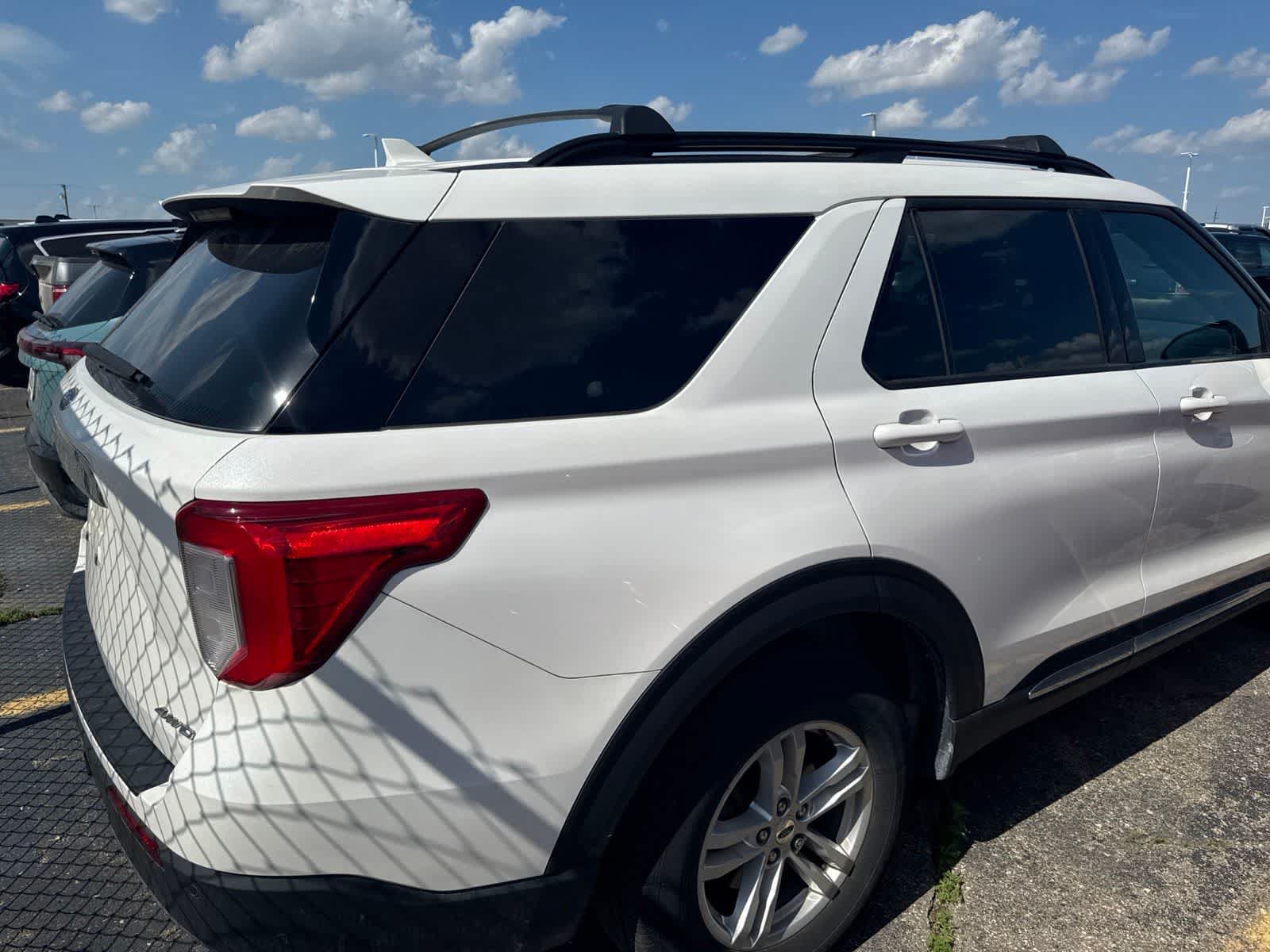 Used 2023 Ford Explorer XLT w/ Equipment Group 202A AWD/4WD image 13