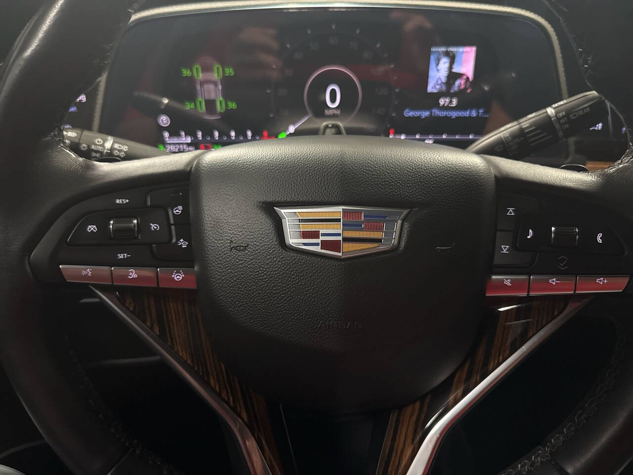 Used 2023 Cadillac Escalade ESV Premium Luxury w/ LPO, Floor Liner Package AWD/4WD image 25