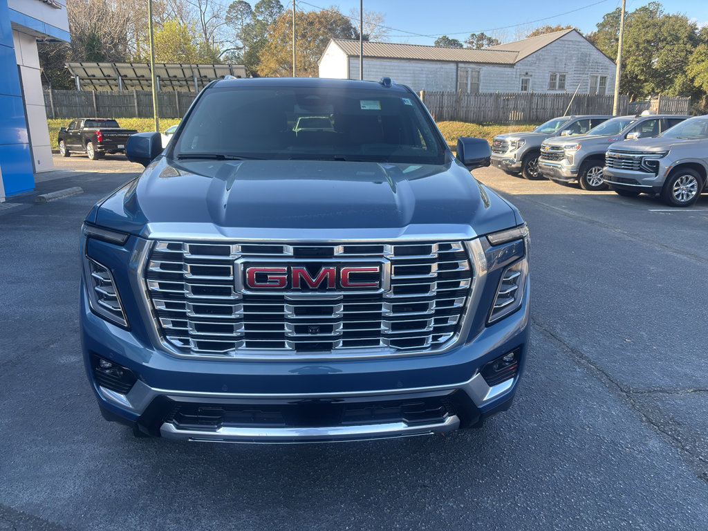 New 2026 GMC Yukon Denali w/ Sun & Power Step Package image 3
