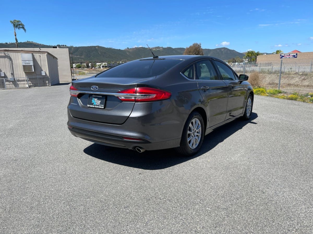 Used 2017 Ford Fusion S FWD image 5