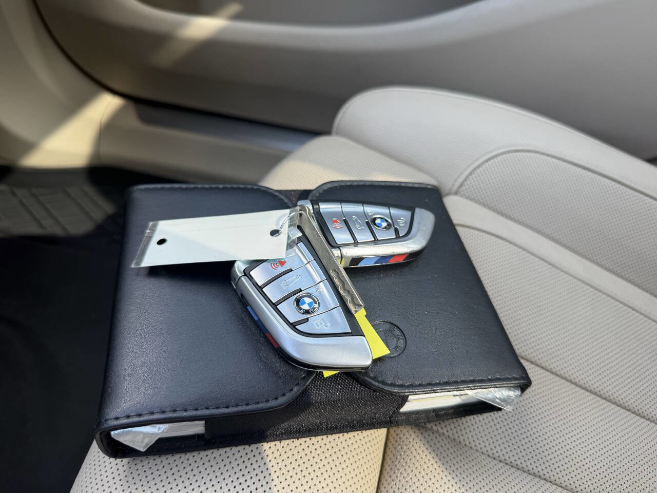 Used 2019 BMW 740i xDrive w/ Executive Package image 37