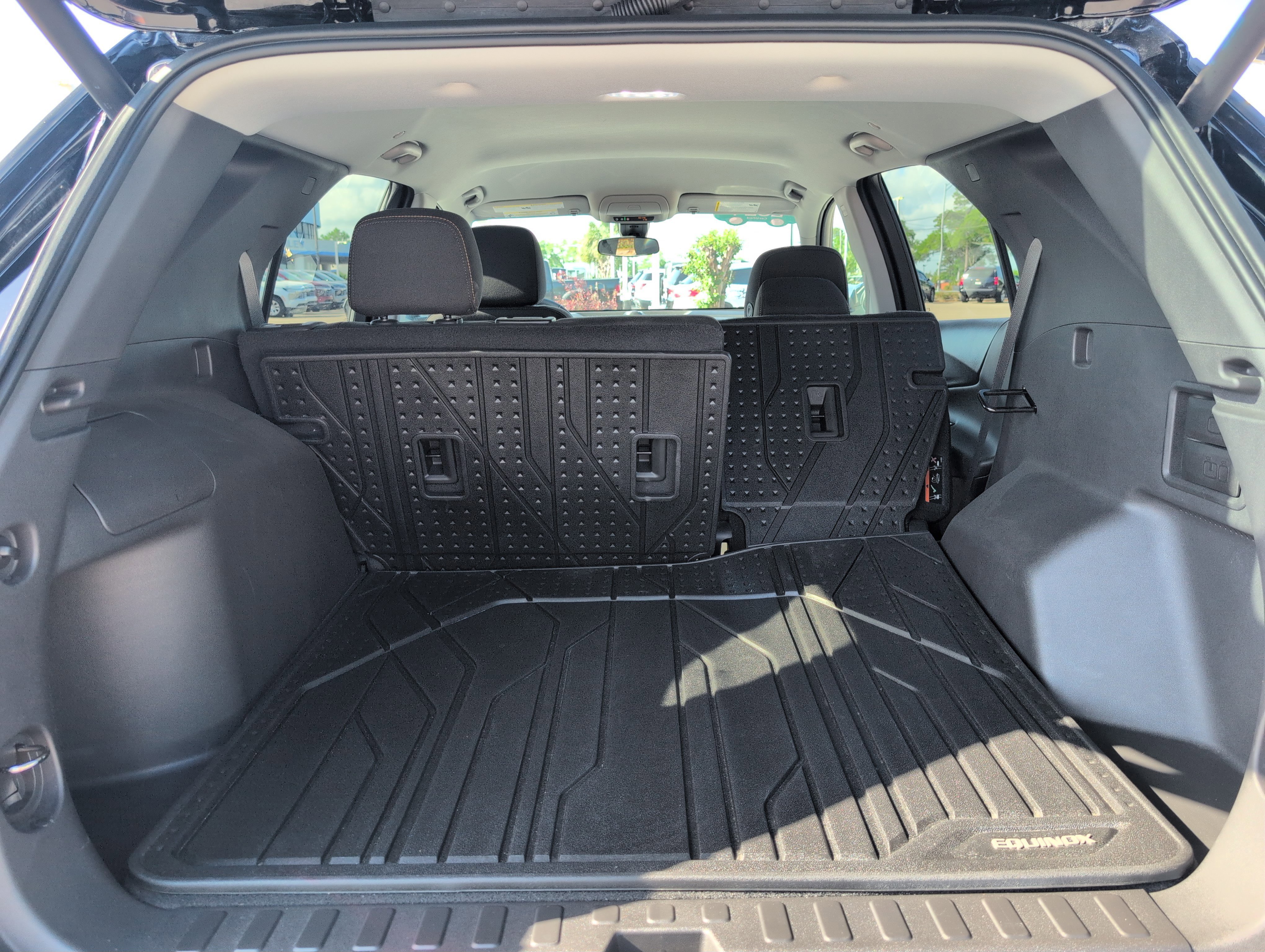Certified 2024 Chevrolet Equinox LT w/ LPO, Floor Liner Package FWD image 5
