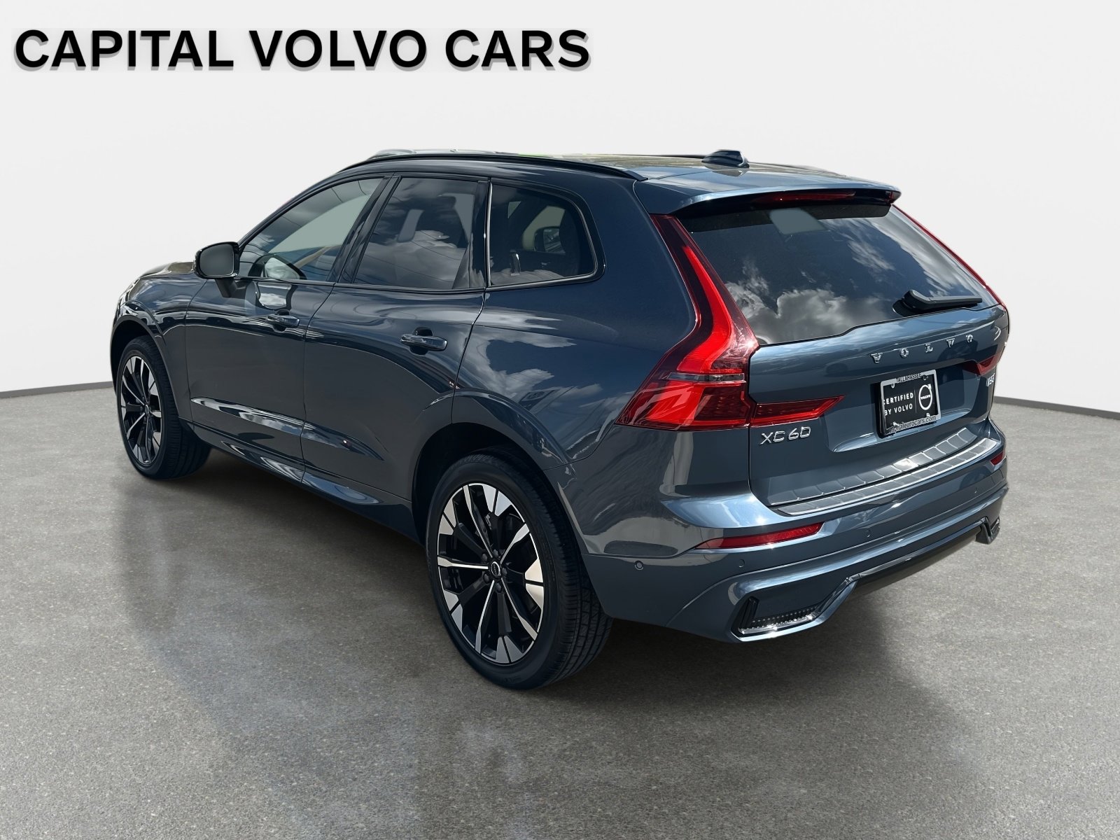 Certified 2026 Volvo XC60 B5 Plus w/ Protection Package Premier image 8