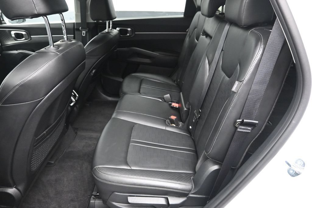 Certified 2026 Kia Sorento EX AWD/4WD image 29