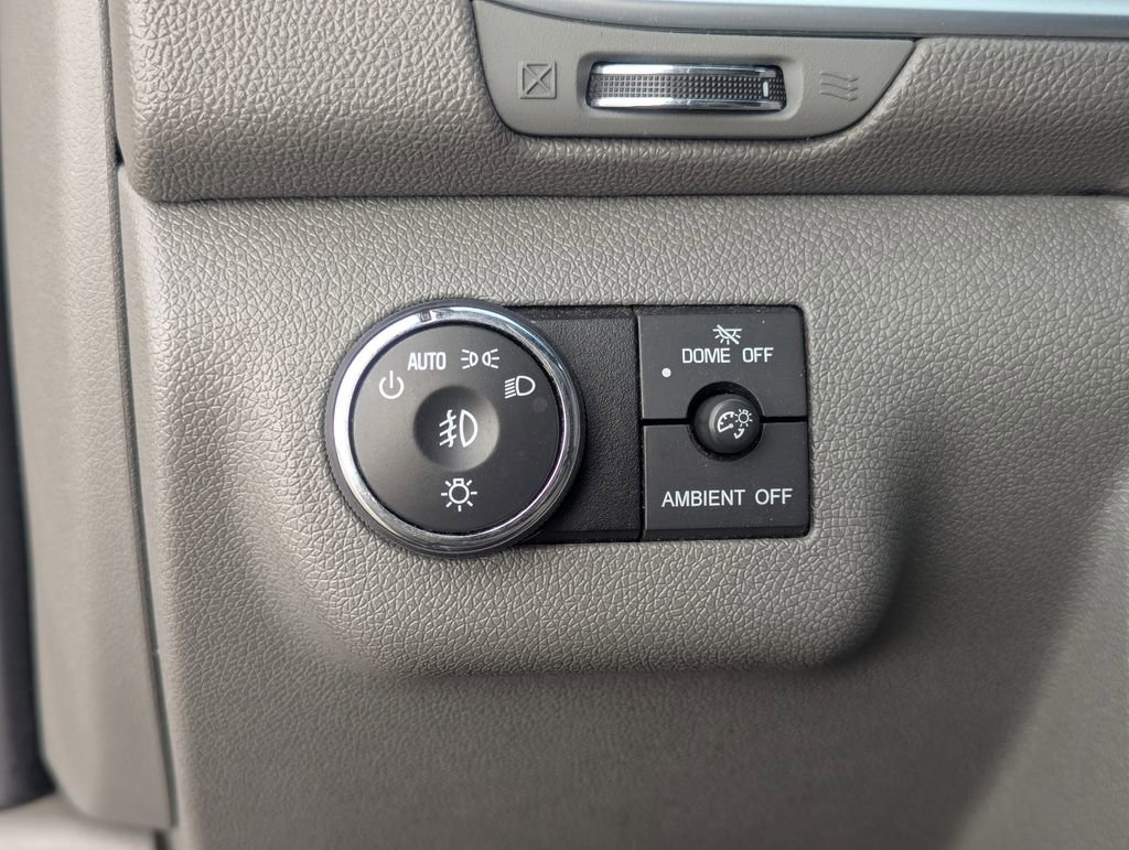 Used 2016 Chevrolet Traverse LTZ image 22