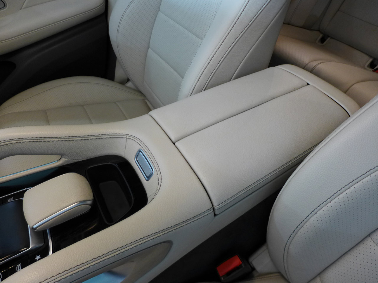 Used 2020 Mercedes-Benz GLE 350 image 44