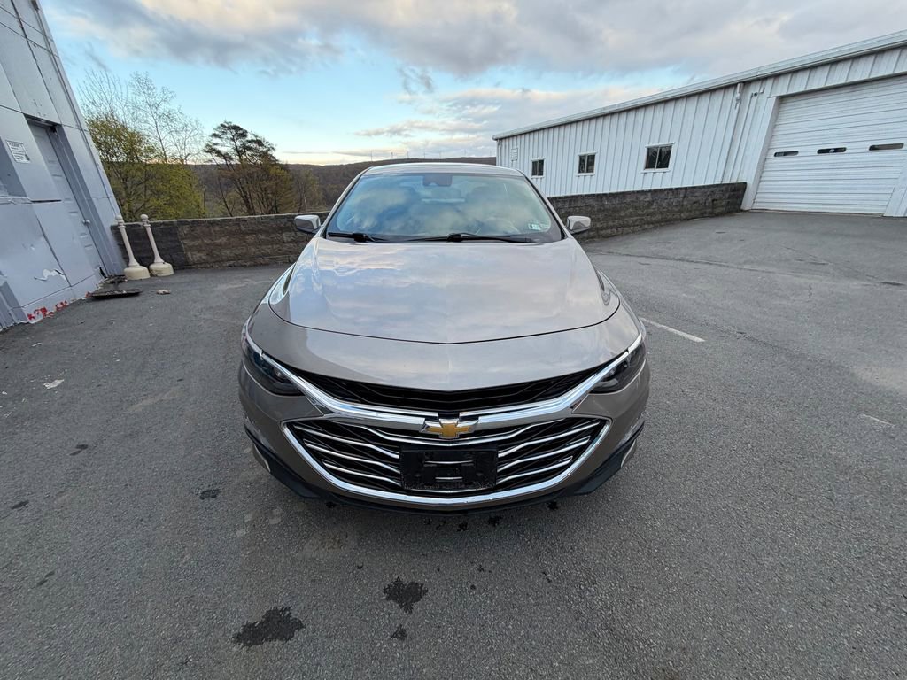 Used 2025 Chevrolet Malibu LT FWD image 8