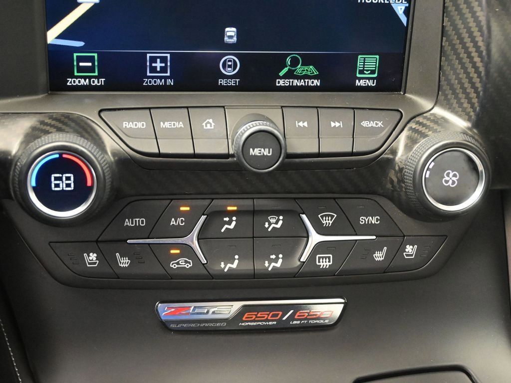 Used 2015 Chevrolet Corvette Z06 w/ 3LZ Preferred Equipment Group image 16