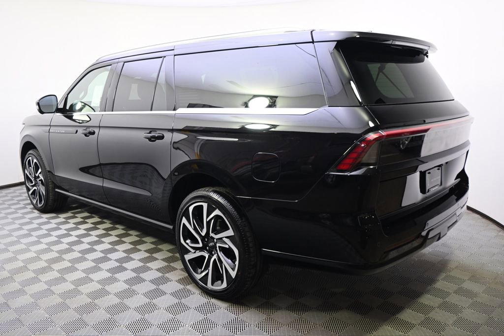 New 2026 Lincoln Navigator L Black Label image 3
