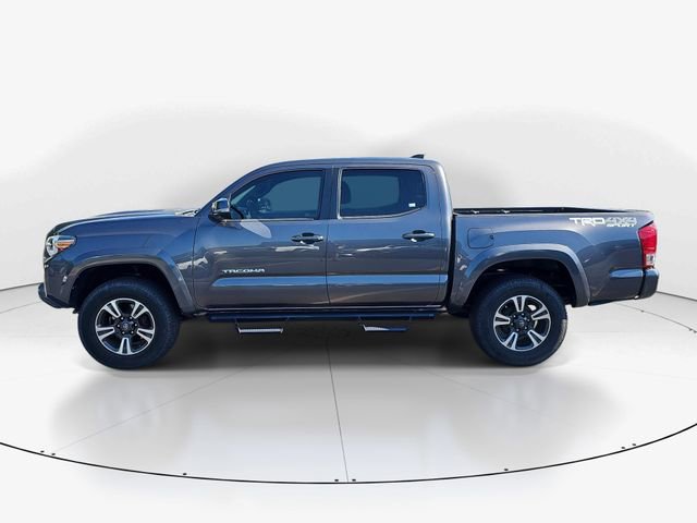 Used 2018 Toyota Tacoma TRD Sport w/ Technology Package AWD/4WD image 6