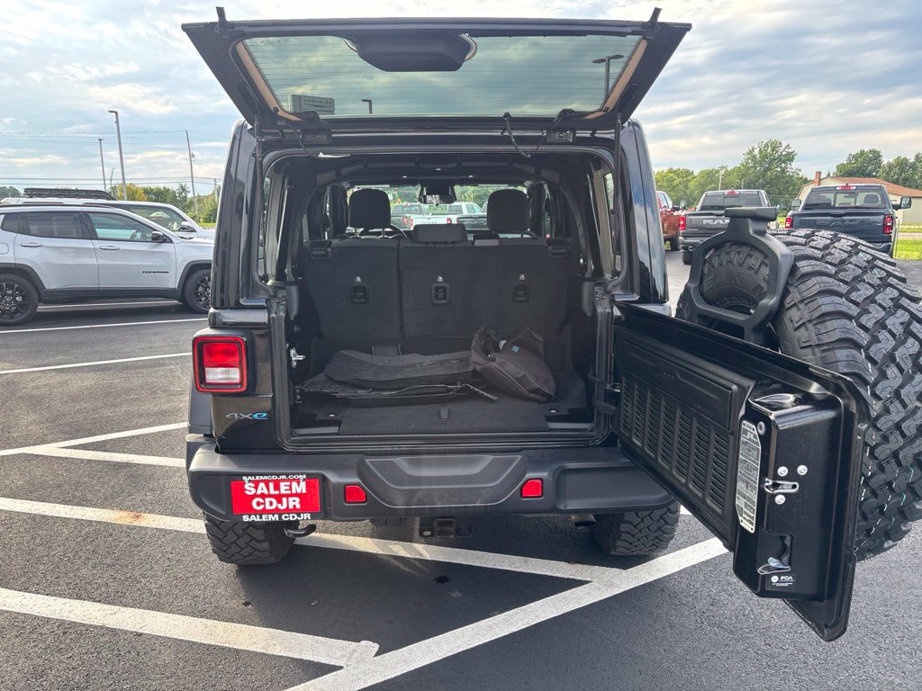 Used 2025 Jeep Wrangler Unlimited Sport S 4xe AWD/4WD image 9