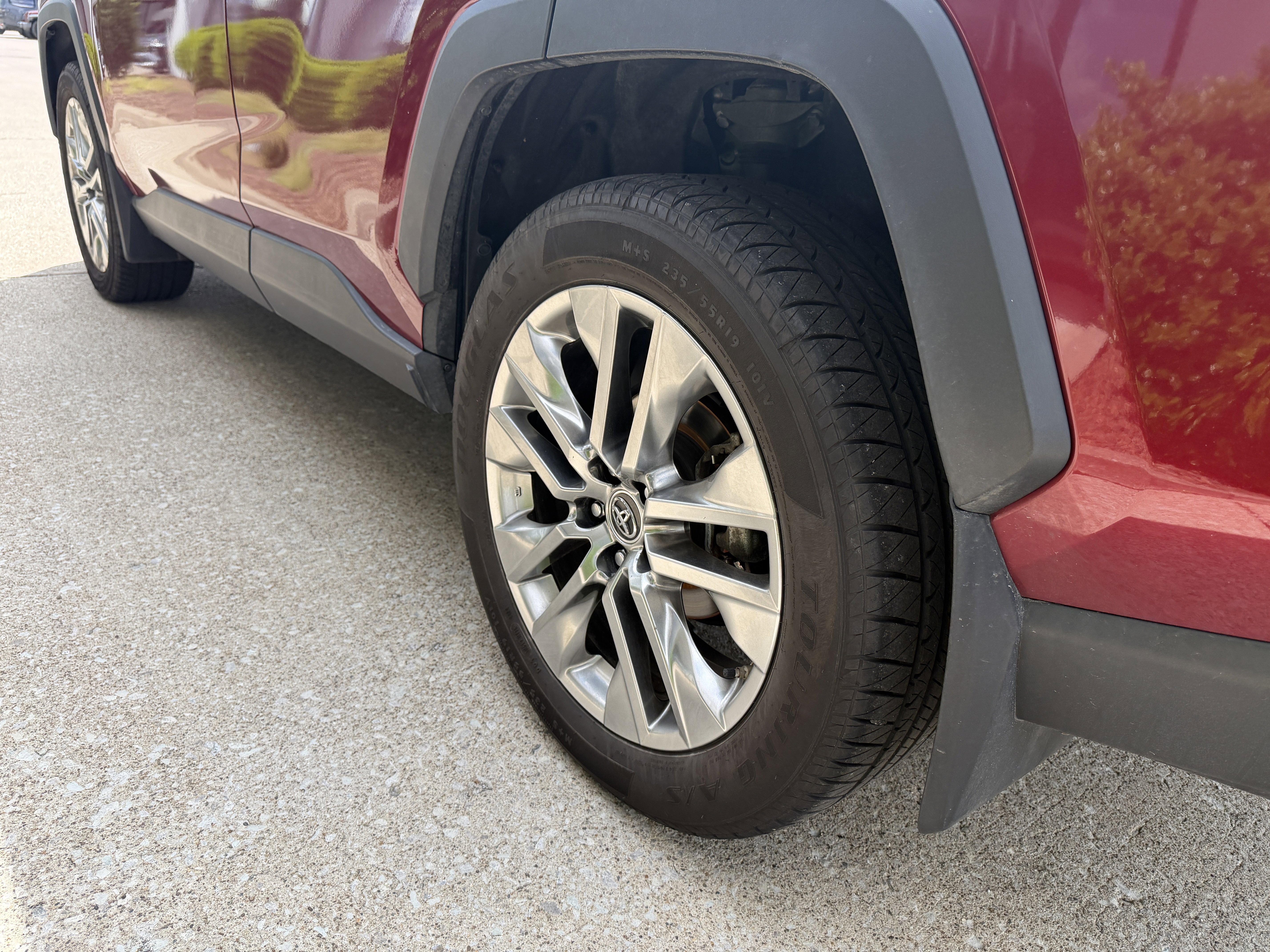 Used 2019 Toyota RAV4 Limited w/ All Weather Liner Package AWD/4WD image 15