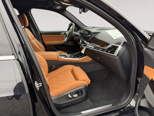 New 2026 BMW X5 xDrive50e w/ Climate Comfort Package AWD/4WD image 15