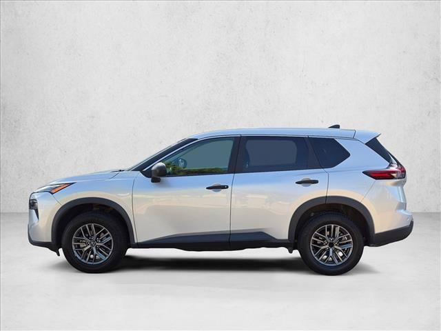 Used 2024 Nissan Rogue S FWD image 9