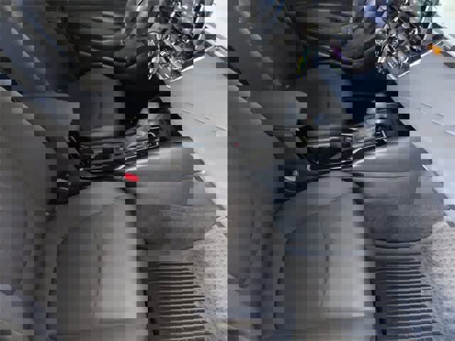 Used 2022 Toyota Corolla LE image 22