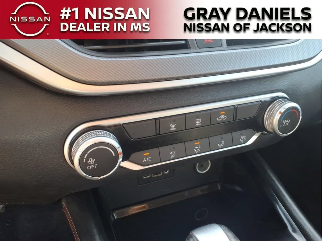 Used 2023 Nissan Altima 2.5 SR FWD image 17