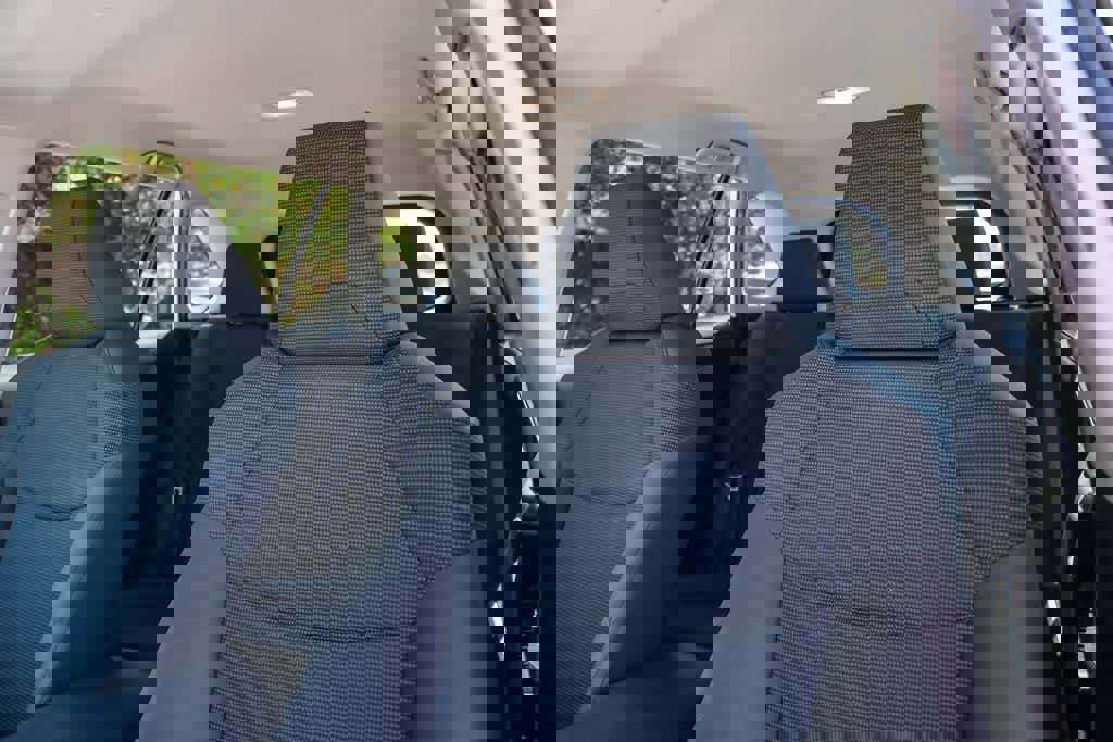 Used 2022 Toyota RAV4 LE FWD image 17