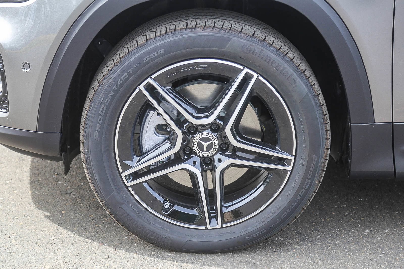New 2026 Mercedes-Benz GLB 250 4MATIC image 9