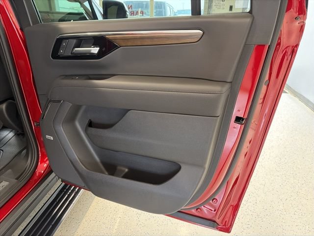 New 2026 Chevrolet Suburban High Country AWD/4WD image 57