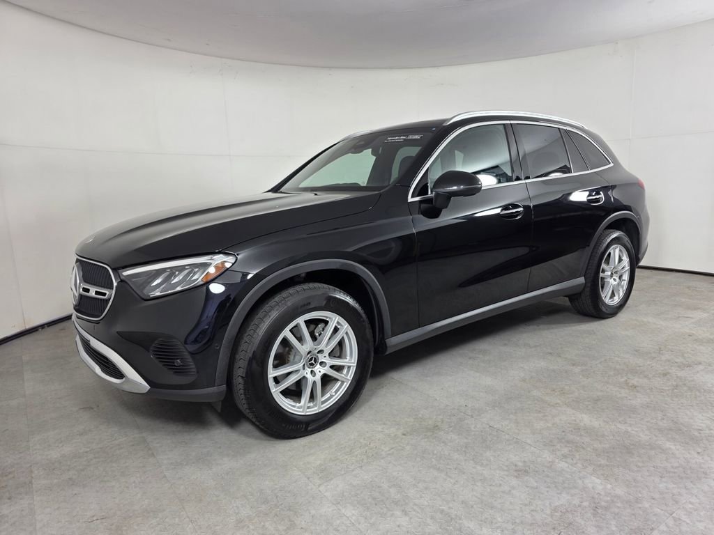Certified 2025 Mercedes-Benz GLC 300 image 9