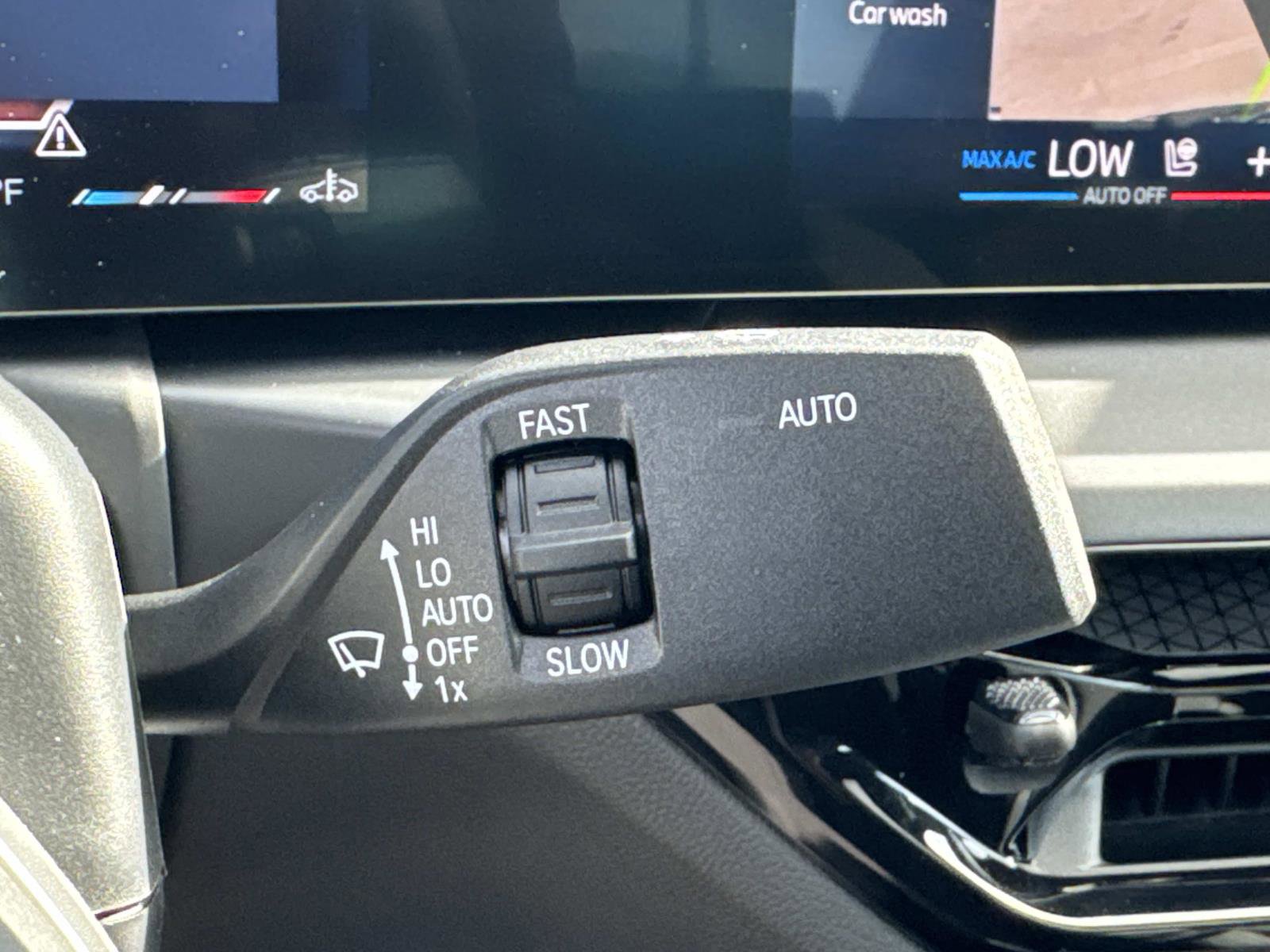 Used 2025 BMW 230i xDrive 230i xDrive Coupe AWD w/ Premium Package image 22