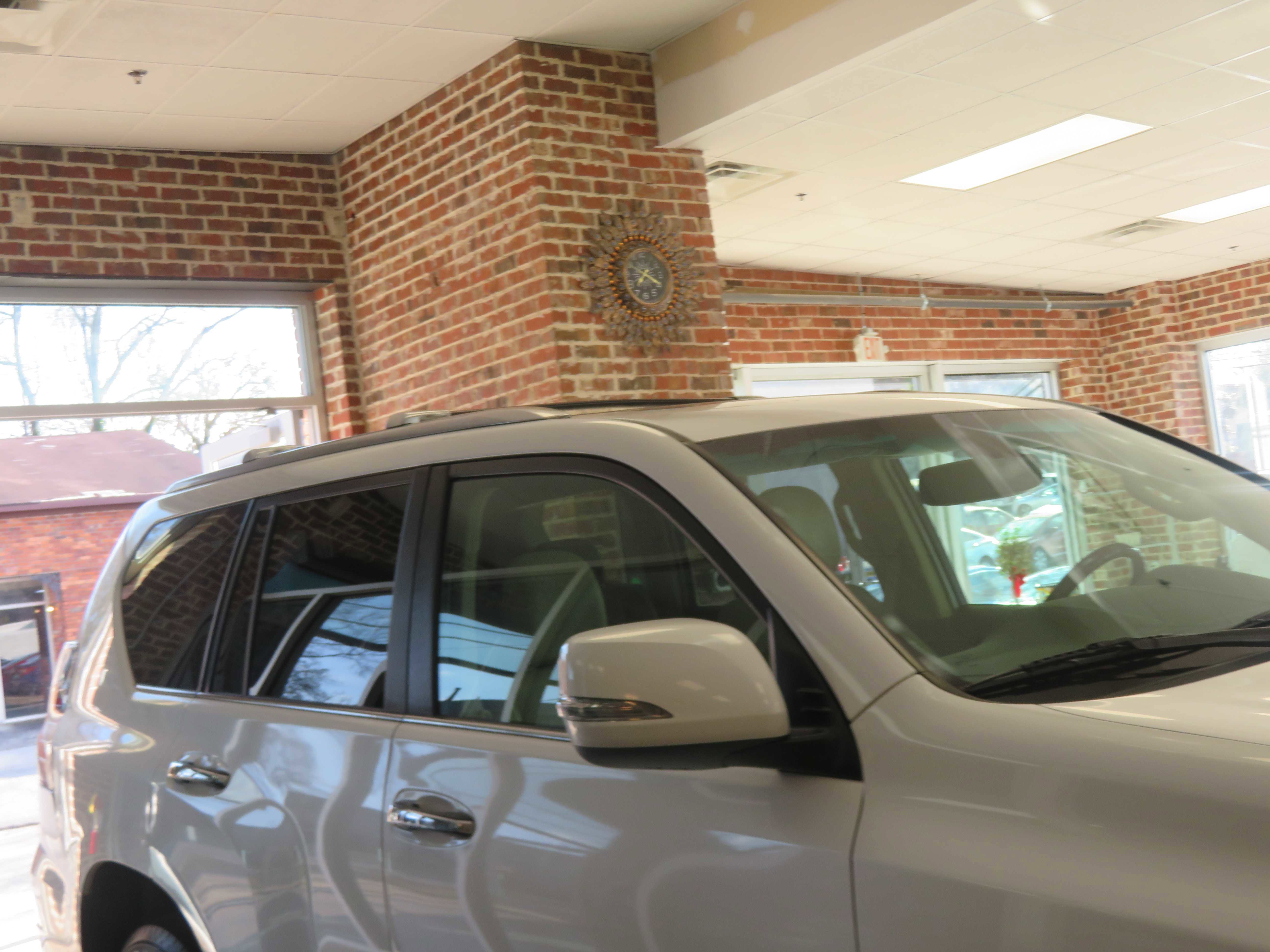 Used 2014 Lexus GX 460 w/ Premium Package image 65