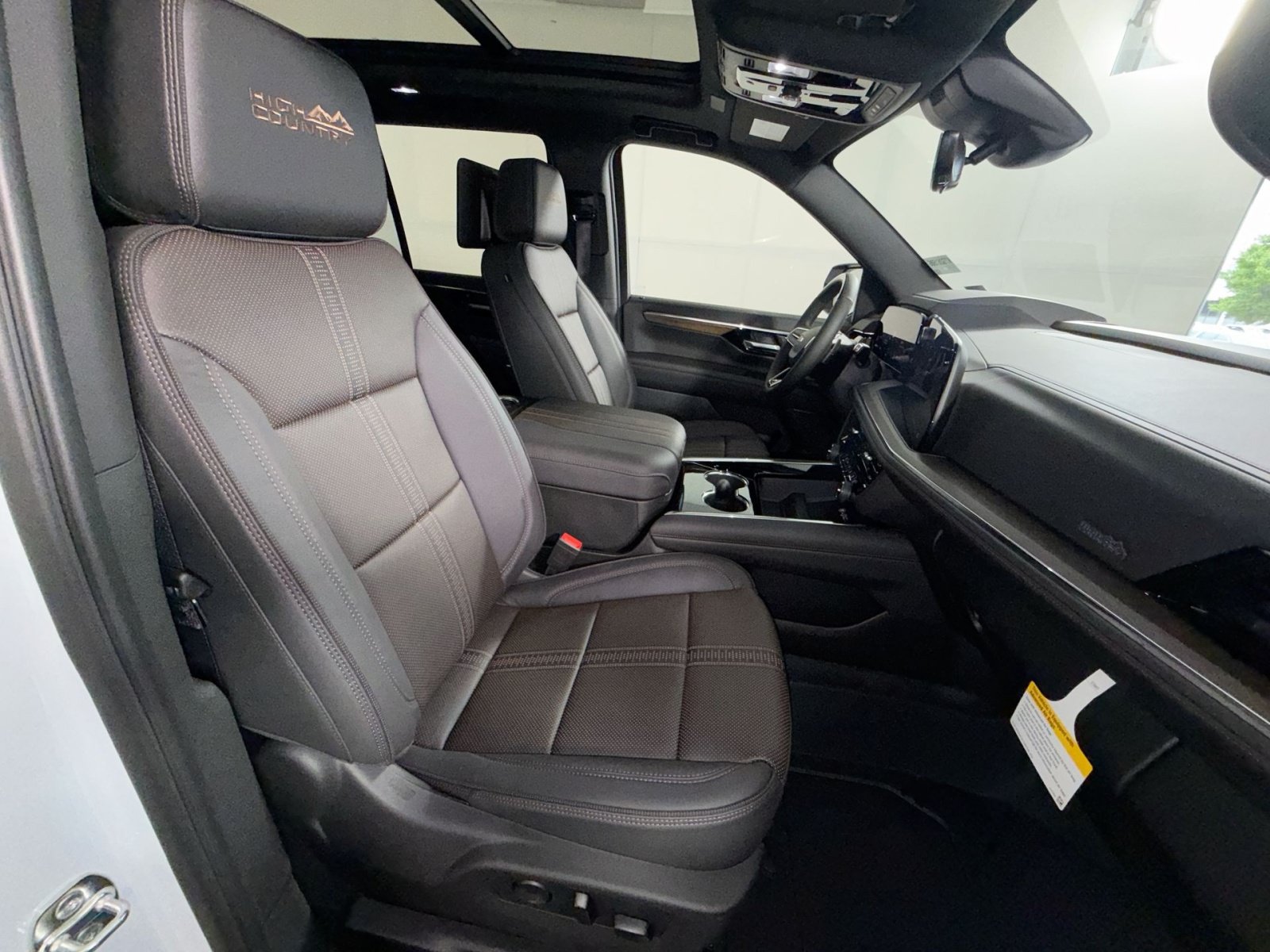 New 2026 Chevrolet Tahoe High Country AWD/4WD image 27