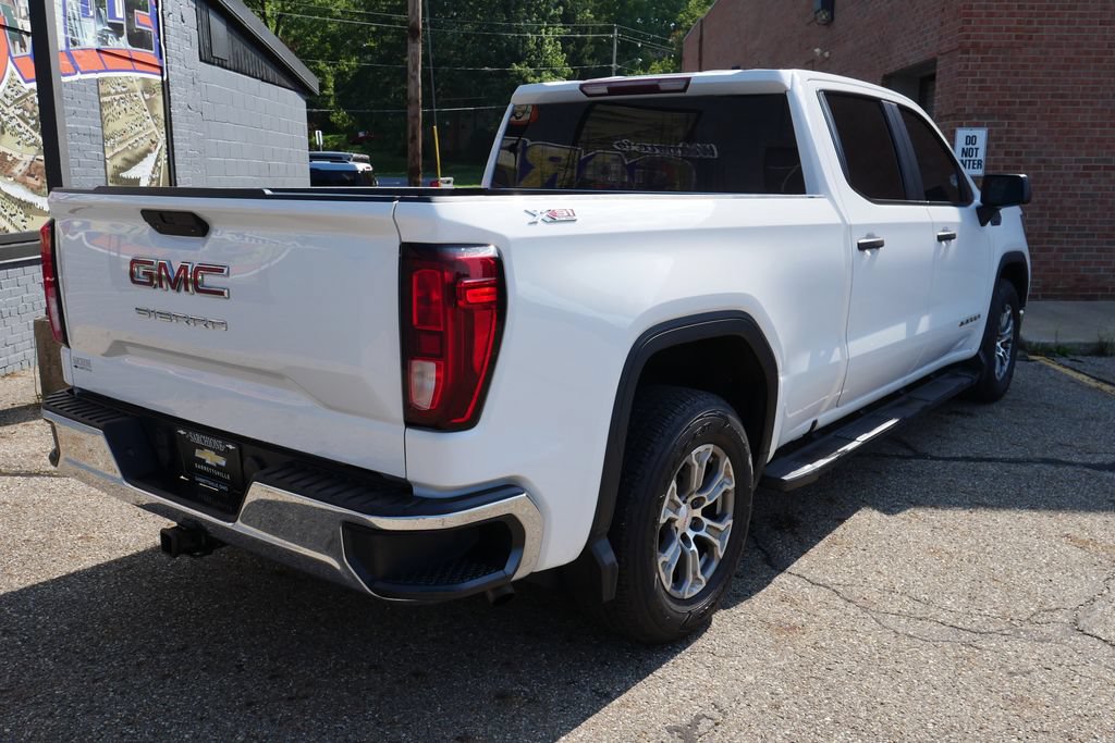 Used 2021 GMC Sierra 1500 4x4 Crew Cab w/ Sierra Value Package image 3