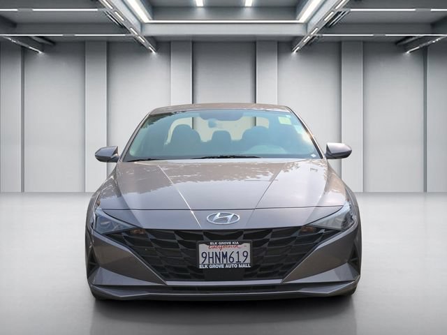 Used 2023 Hyundai Elantra SEL w/ Convenience Package FWD image 2