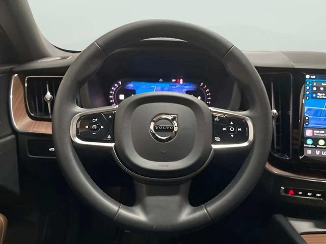 Used 2024 Volvo XC60 B5 Plus w/ Protection Package Premier AWD/4WD image 13