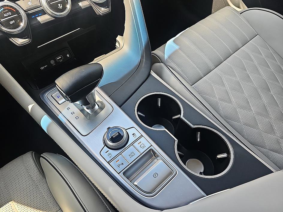 Used 2021 Genesis G70 2.0T w/ Prestige Package image 26