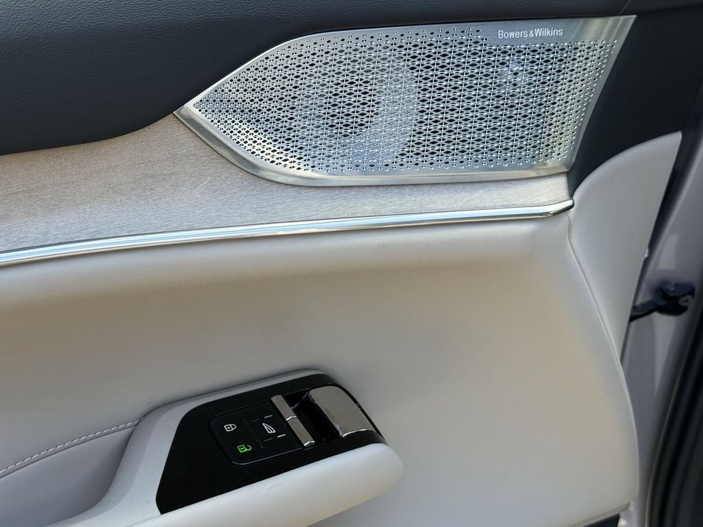 New 2026 Volvo EX90 Ultra AWD/4WD image 16