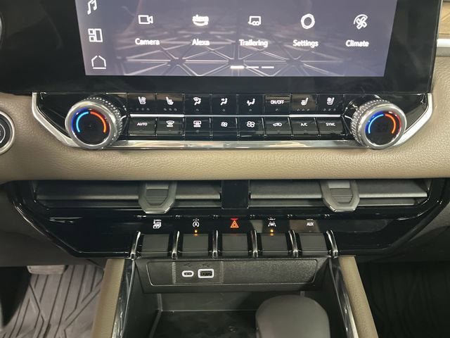 Certified 2024 GMC Canyon Denali image 18