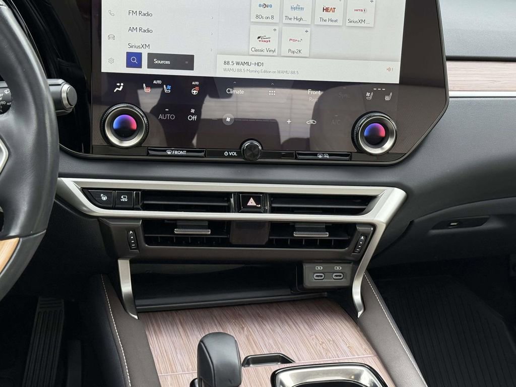 Used 2024 Lexus RX 350 AWD w/ Convenience Package image 18