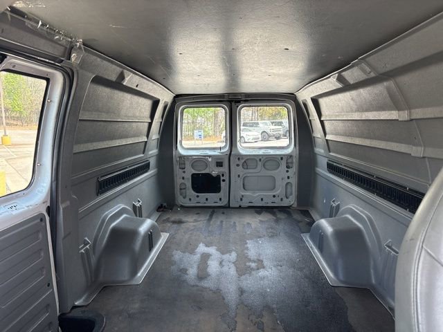 Used 2005 Ford E-250 and Econoline 250 Extended image 21