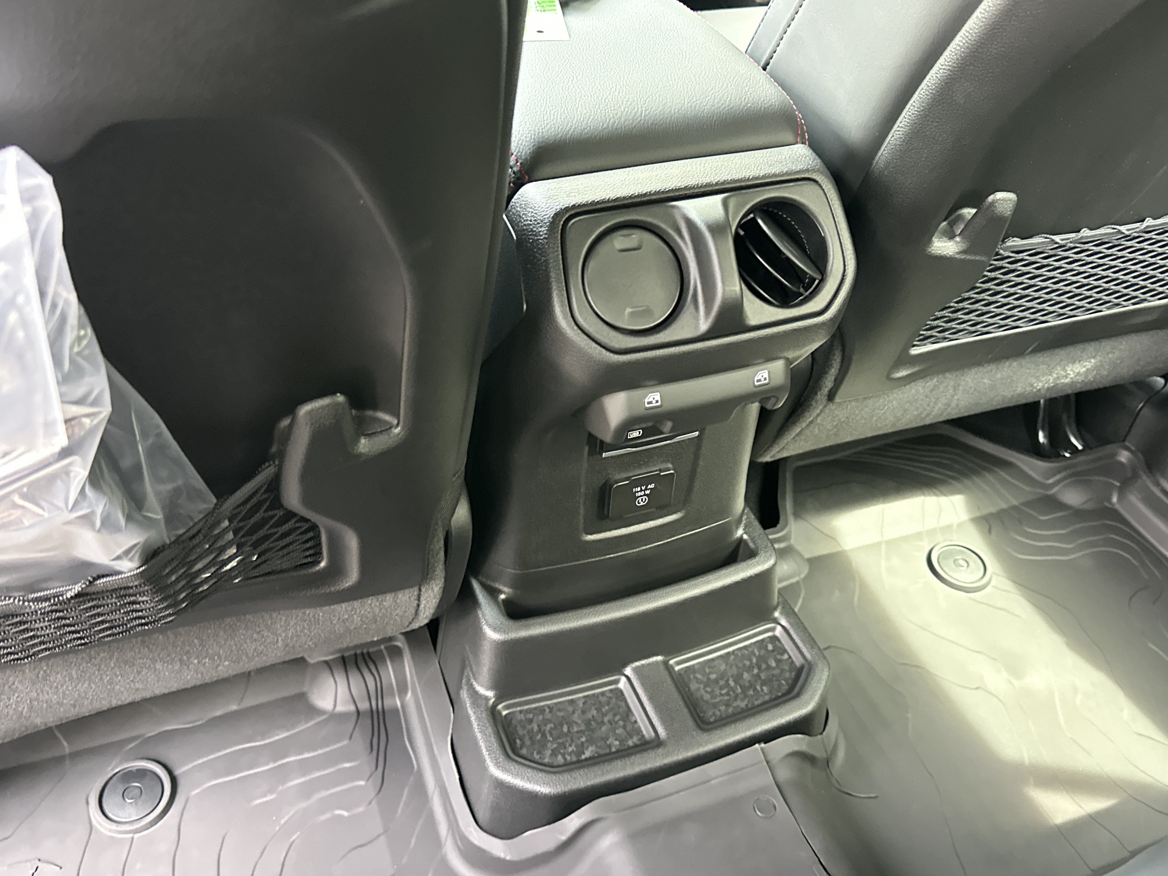New 2027 Jeep Wrangler Unlimited Rubicon AWD/4WD image 33
