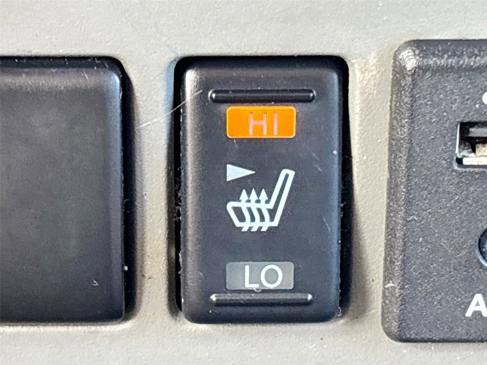 Used 2016 Nissan NV 3500 SL image 21